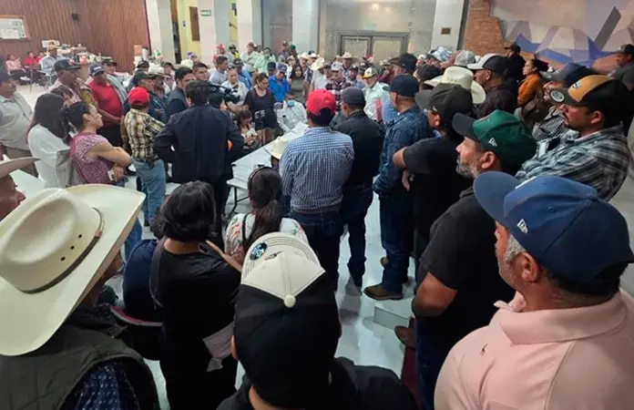 Bienestar atrajo con engaños a un evento oficial