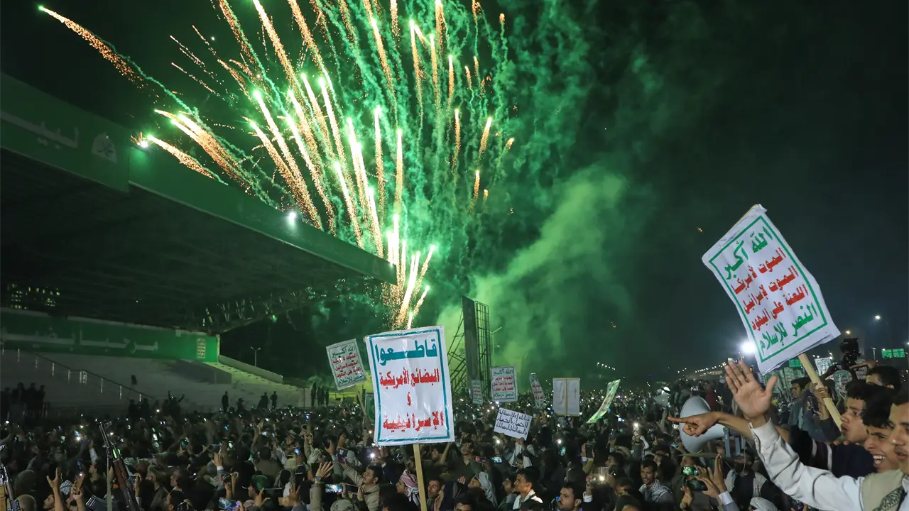 Estados Unidos e Irán intensifican ataques en estrecho de Ormuz