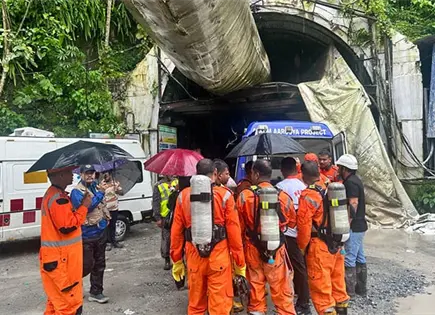 Explosi&oacute;n en t&uacute;nel en India, 12 muertos
