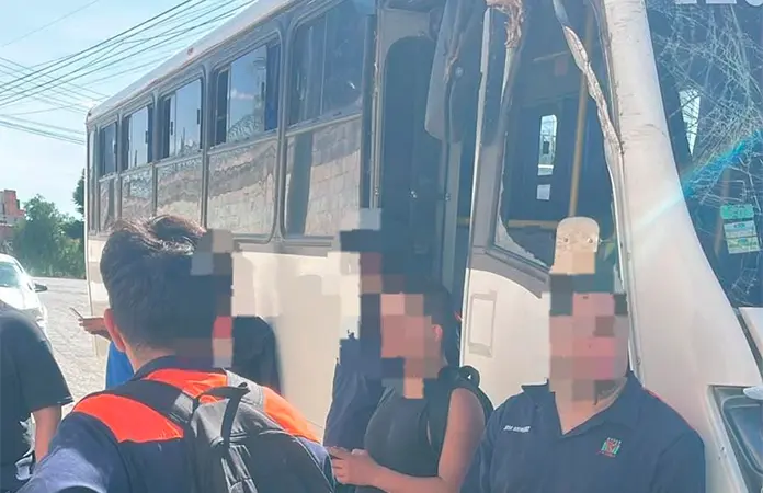 Se roban camión de personal con todo y trabajadores