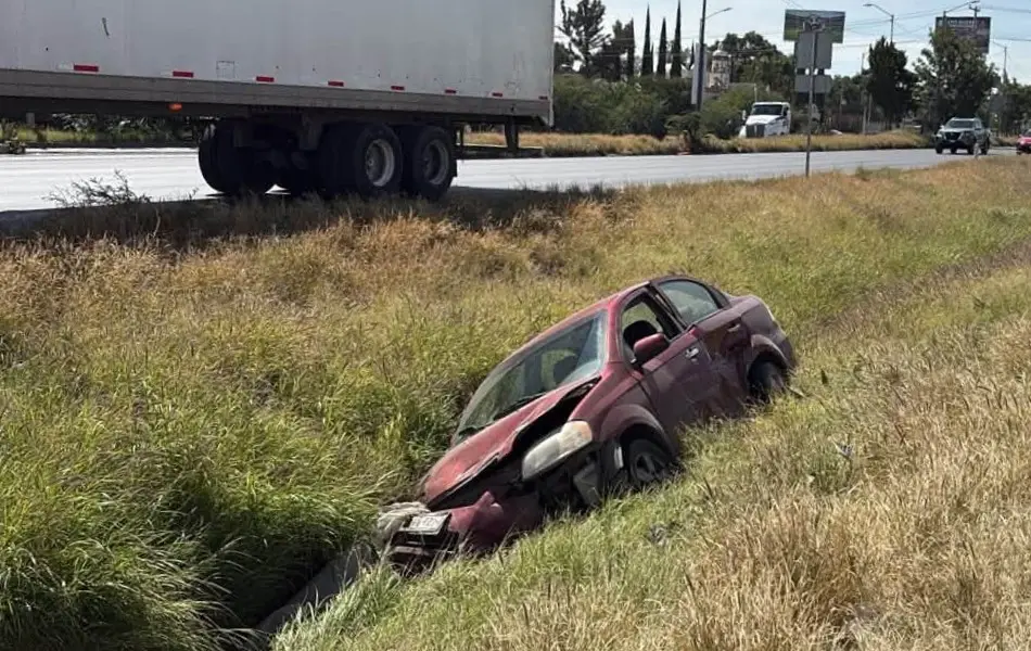 Atiende PC de Villa de Pozos accidente en la 57