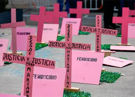 Senado abre consulta para Ley de Feminicidio Senado abre consulta para Ley de Feminicidio