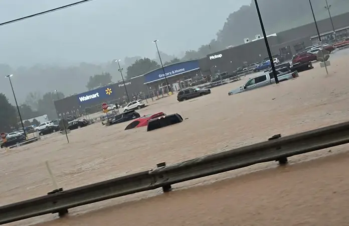 Lluvias paralizan Virginia Occidental