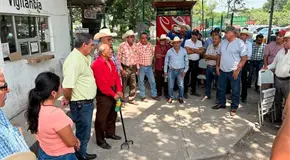 Abonan a cañeros y levantan bloqueo