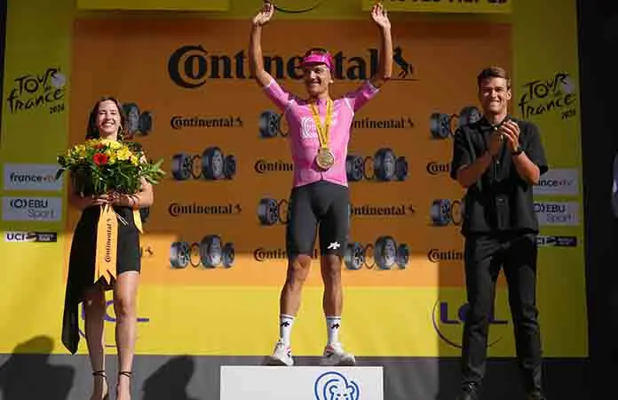 Carapaz se lleva la 18va. etapa del Tour