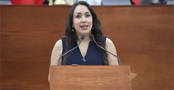 Plantean frenar deserci&oacute;n escolar de madres y padres j&oacute;venes