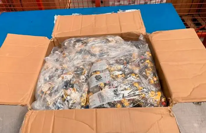 Aseguran juguetes piratas de LEGO