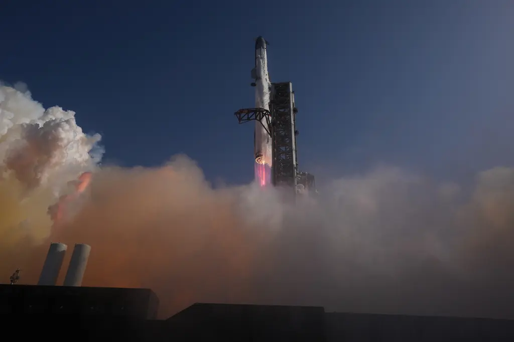 SpaceX completa vuelo prueba Starship con éxito en Texas