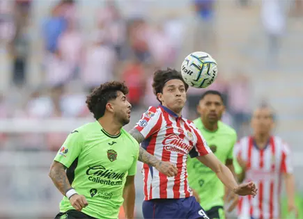 Chivas gana a FC Juárez con gol en los últimos segundos Chivas gana a FC Juárez con gol en los últimos segundos