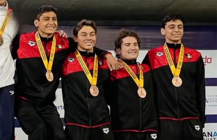 Brillan nadadores del Club Deportivo Potosino