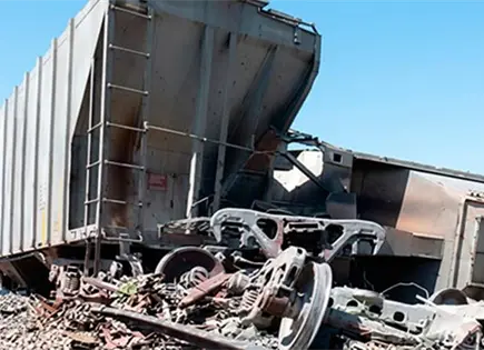 Se descarrila tren de carga en Naco, Sonora
