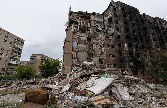 Sigue andanada de misiles rusos en Kiev