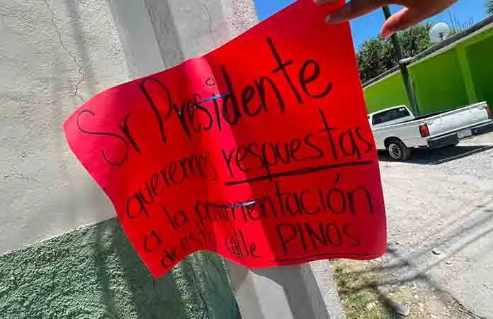Colonos demandan pavimentar avenida