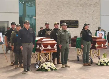 Dan &uacute;ltimo adi&oacute;s a los tres polic&iacute;as ca&iacute;dos en La Pila