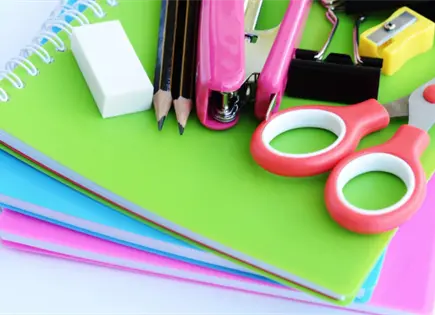 Regreso a clases sin gastar de m&aacute;s: &iquest;c&oacute;mo armar la lista escolar y ahorrar?