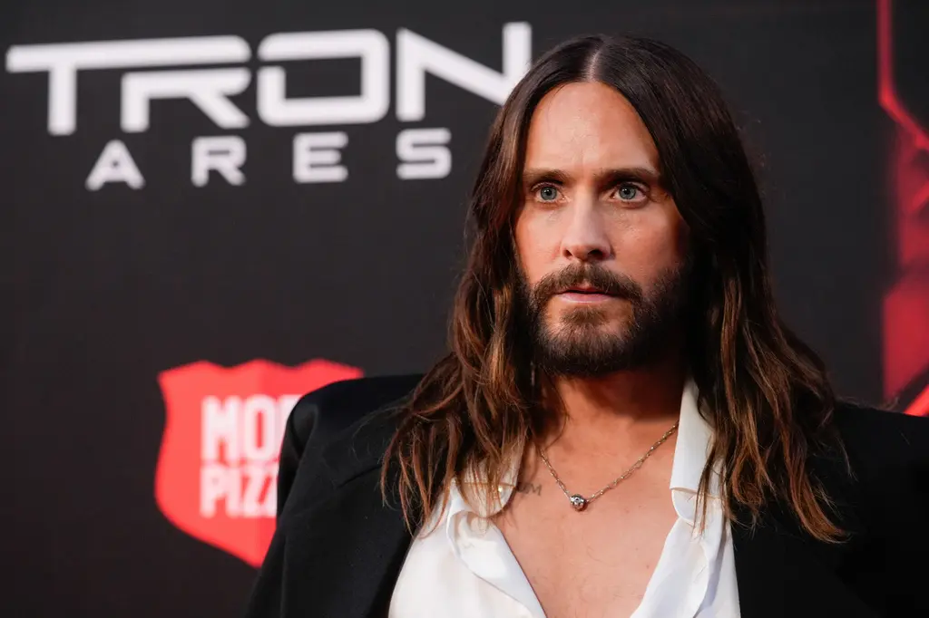 Jared Leto niega acusaciones de agresión sexual en documental BBC