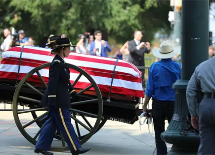 Lindsey Graham regresa a Carolina del Sur para funeral y entierro Lindsey Graham regresa a Carolina del Sur para funeral y entierro
