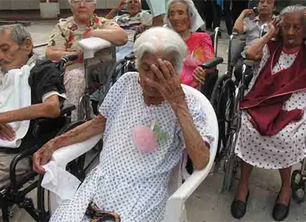 Realizan tamizajes a los ancianitos de la Casa Hogar