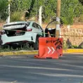 Fallece taxista al chocar contra barda de piedra