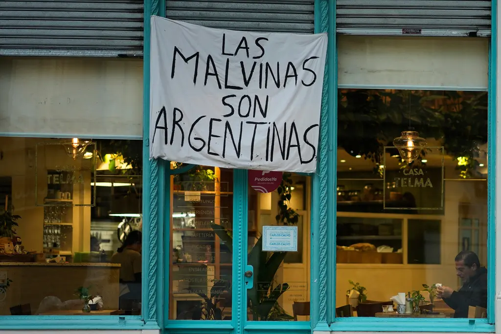 Argentina exhibe pancarta sobre Malvinas tras semifinal del Mundial