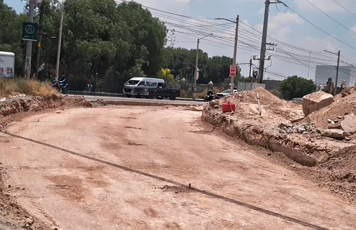 Construyen un nuevo carril hacia la Av. San Pedro