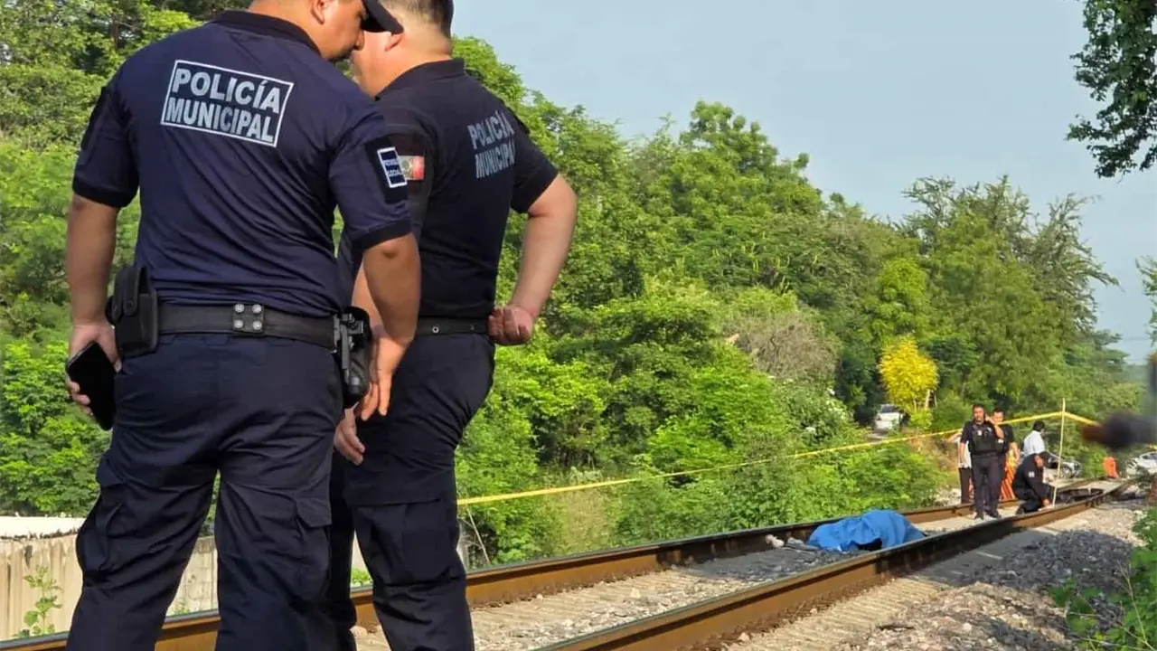 Muere un hombre al ser arrollado por tren en Valles