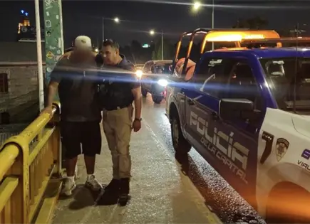 Resguardan a joven tras aparente intento de atentar contra su vida Resguardan a joven tras aparente intento de atentar contra su vida