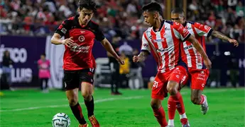 ADSL y Tijuana dividen puntos
