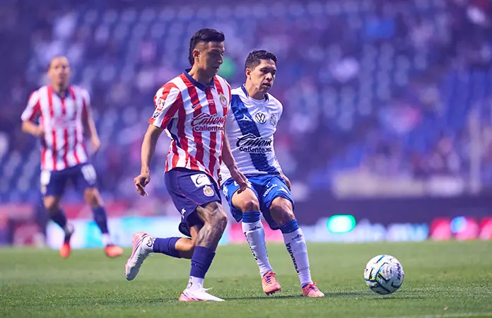 Chivas rescata el empate ante Puebla