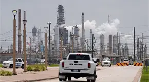 Petroleras de EU obtienen enormes ganancias