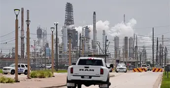 Petroleras de EU obtienen enormes ganancias