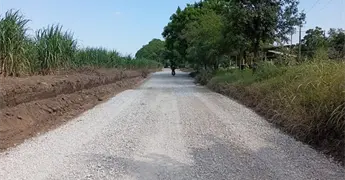 Arreglan camino a El Cuiche