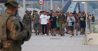 Ceuta enfrenta crisis migratoria 2023 con b&uacute;squeda y tensiones pol&iacute;ticas