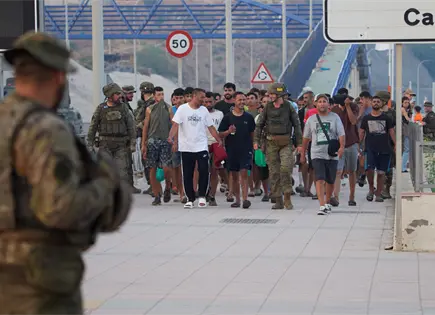 Ceuta enfrenta crisis migratoria 2023 con b&uacute;squeda y tensiones pol&iacute;ticas