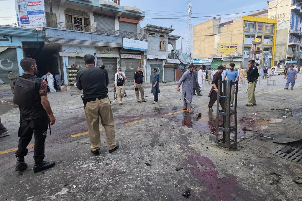 Pakistán condena ataque suicida en Kabal con 14 fallecidos