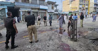 Pakist&aacute;n condena ataque suicida en Kabal con 14 fallecidos