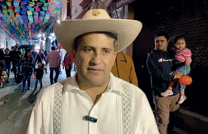 Recuerda alcaldesa a Carlos Manzo