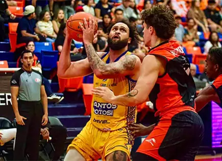 Santos del Potos&iacute; cae ante Correcaminos
