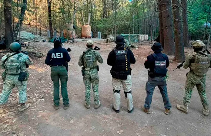 Semar destruye 3 narcolaboratorios