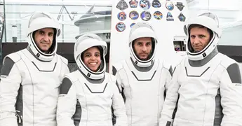 Crew-13 despegar&aacute; en septiembre con nuevos trajes de vuelo