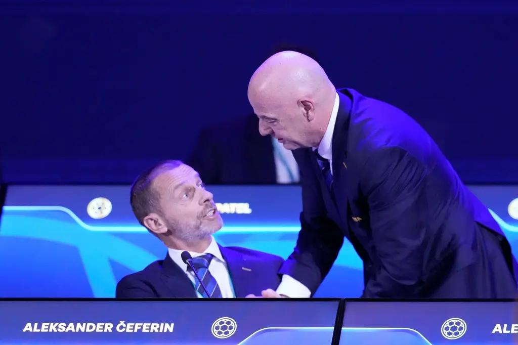 FIFA enfrenta boicot y posible demanda tras plan de Infantino
