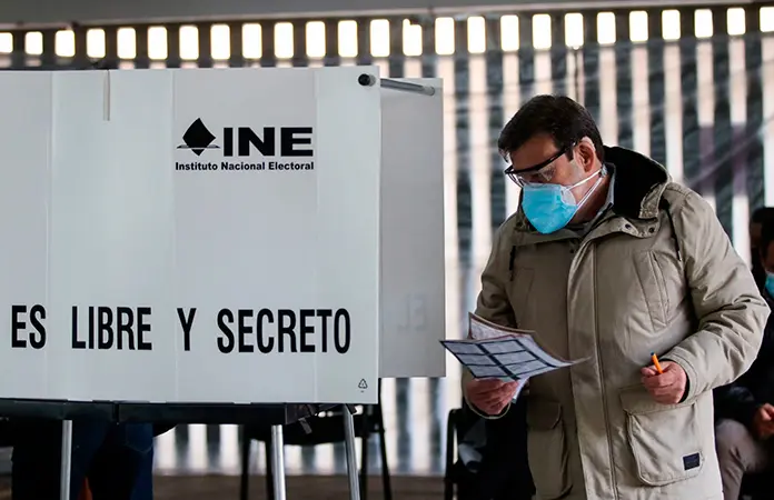 Oposición llegaría fragmentada a 2027: CEP