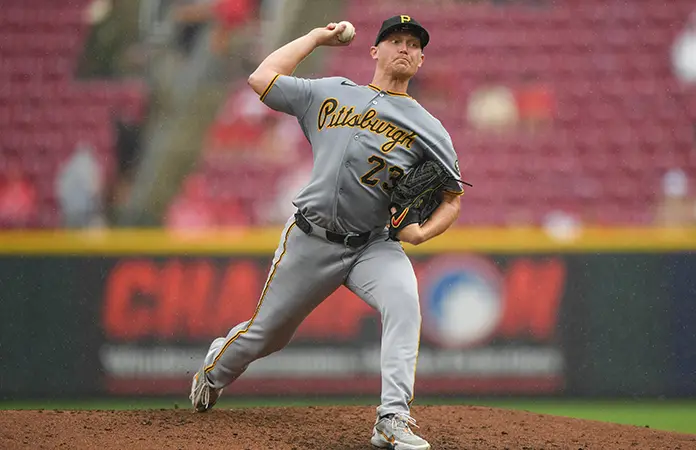 Rojos superan a los Piratas