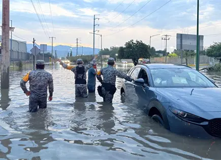 Tras lluvias, GN activa Plan DN-III-E en la capital (fotos)