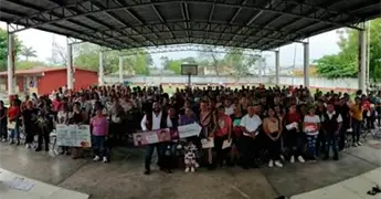 Comienza entrega de recursos de beca escolar