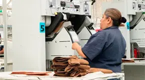 Empleo formal paga 1.8 veces m&aacute;s que informal