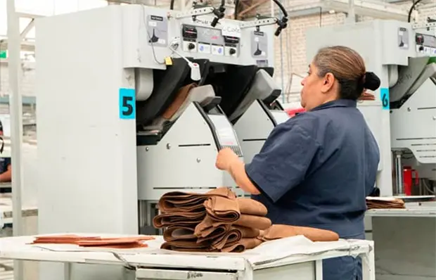 Empleo formal paga 1.8 veces m&aacute;s que informal