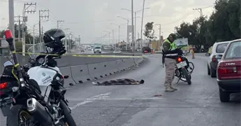 Fallece una motociclista arrollada por tr&aacute;iler en Perif&eacute;rico