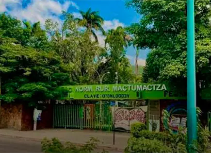 Fiscal&iacute;a recibe denuncias por abusos en Escuela Normal Mactumactz&aacute;