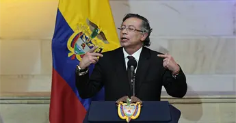 Gustavo Petro denuncia violencia contra l&iacute;deres ind&iacute;genas y pol&iacute;ticos